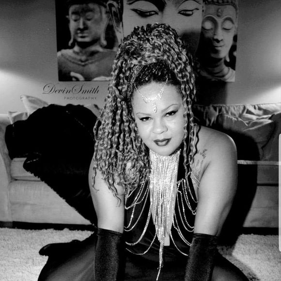 Meet your Posher, Godschild - Picture 1 of 1